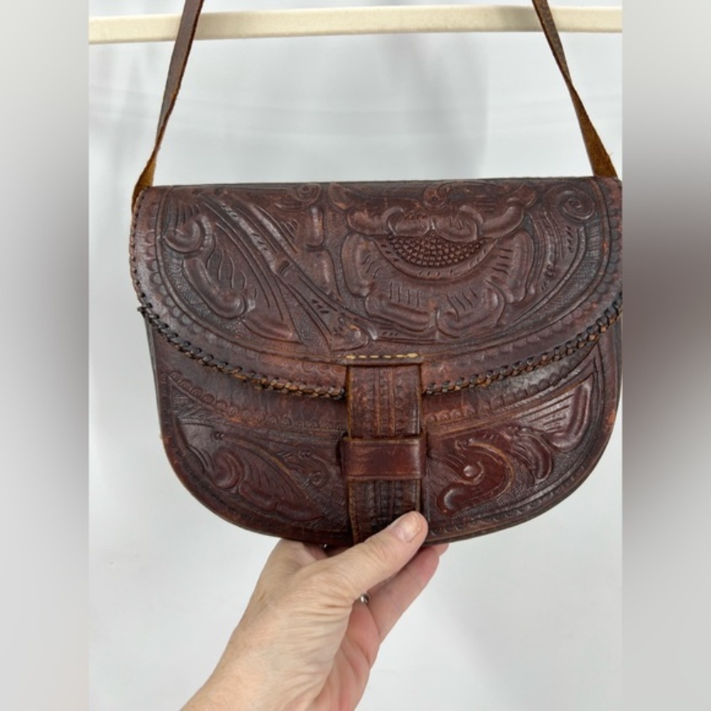 Hand tooled leather vintage shoulder arm bag